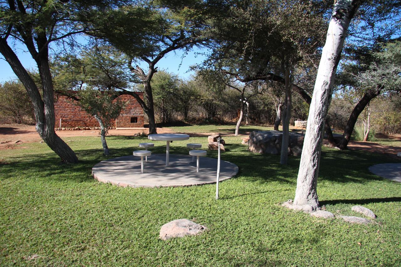 Pondoki Rest Camp Grootfontein Exterior foto
