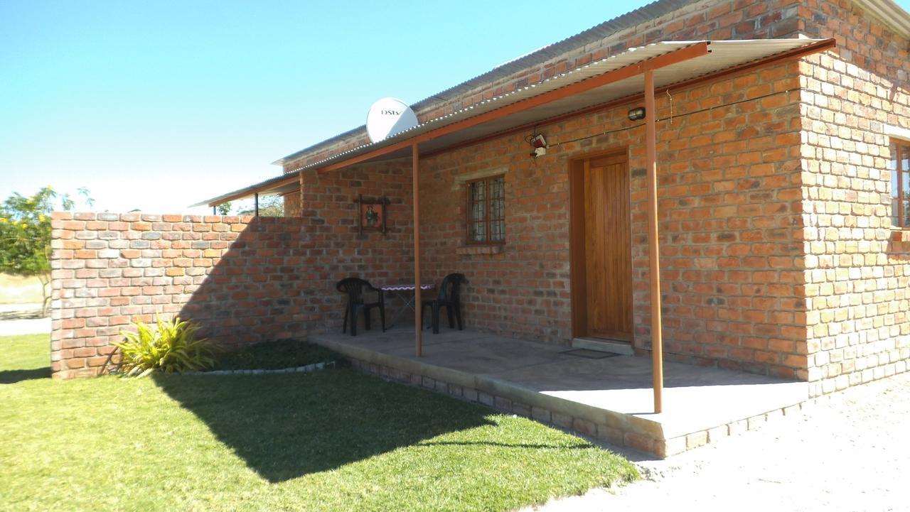 Pondoki Rest Camp Grootfontein Exterior foto